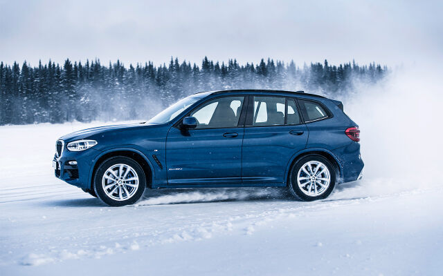 BMW-varastoautot nopeaan toimitukseen
