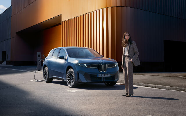 Uusi BMW iX3 Autokeskus Helppo alk. 799 €/kk