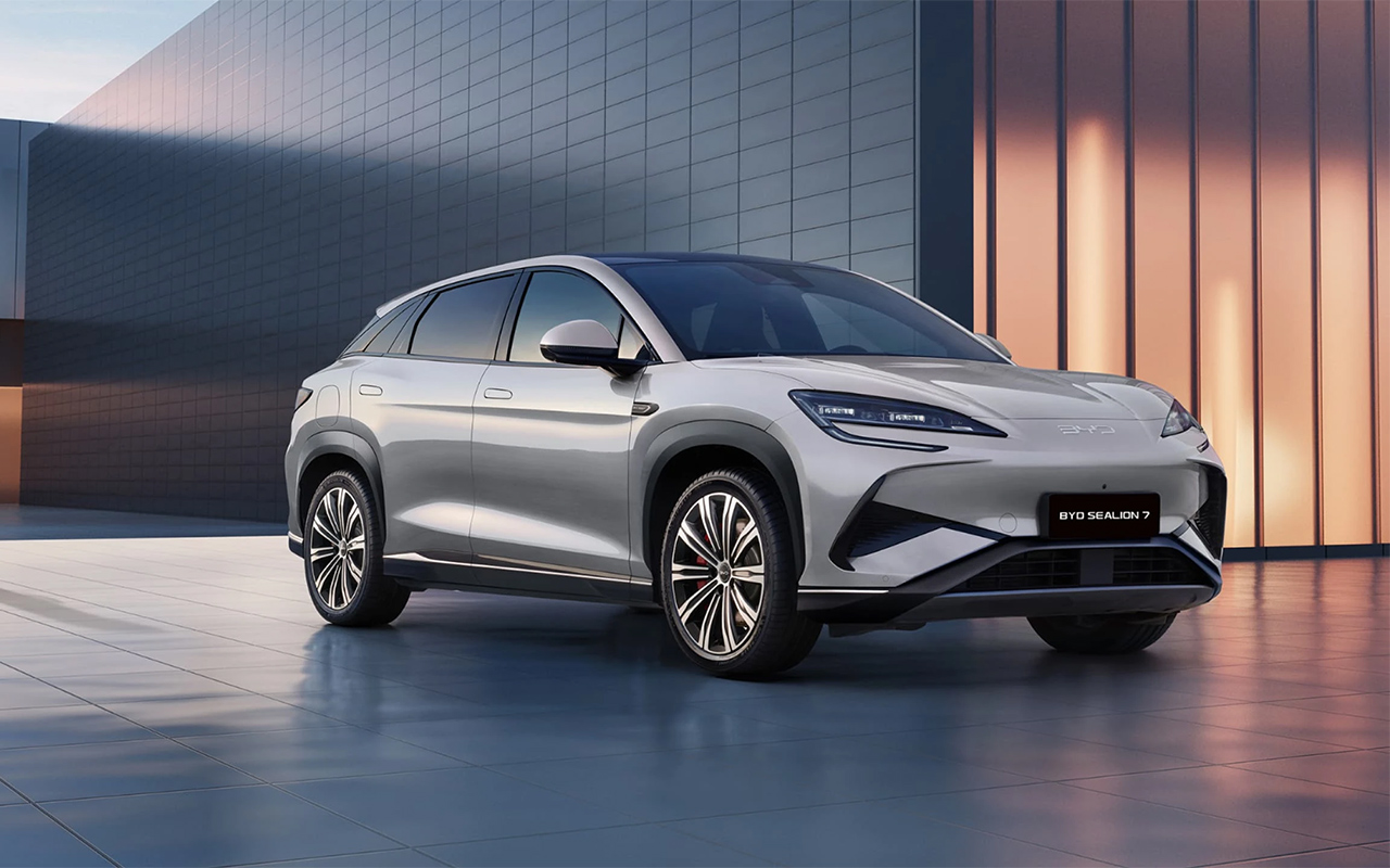 BYD SEALION 7
