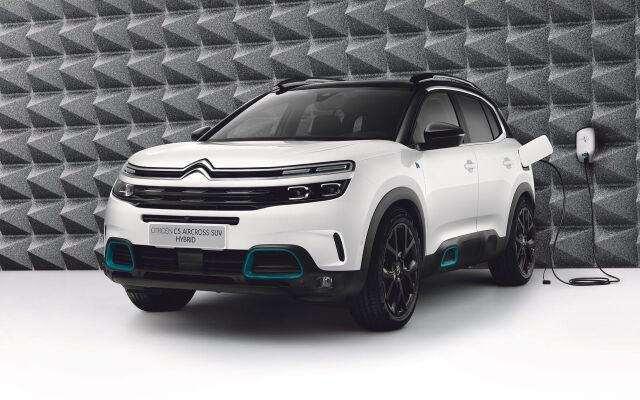 Etu jopa 4000 € – uusi C5 AirCross SUV -lataushybridi