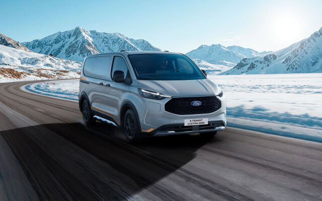 Täysin uusi E-Transit Custom 