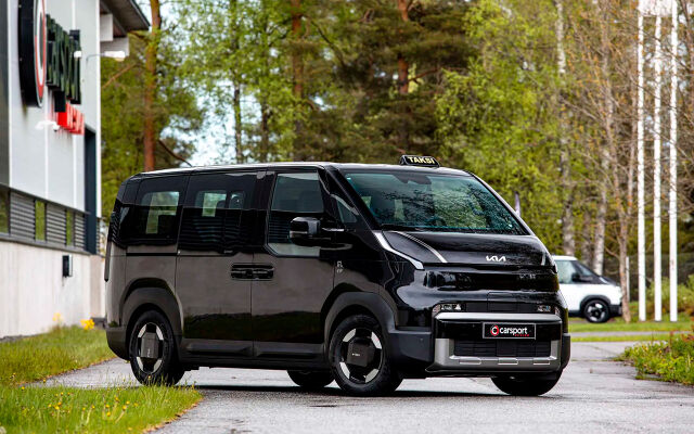 7-paikkainen esteetön Kia PV5 -kiertueella