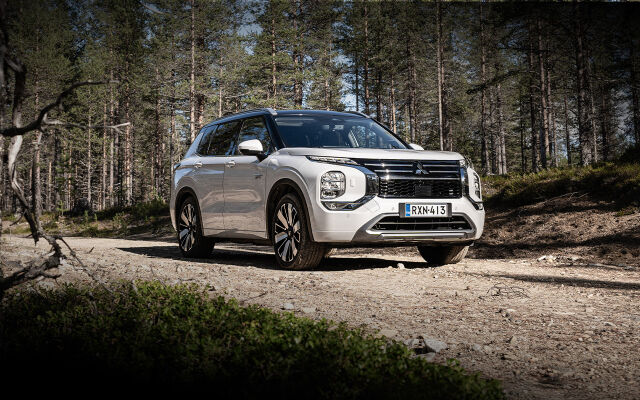 Mitsubishi-mallistoon 1,976 % + kulut