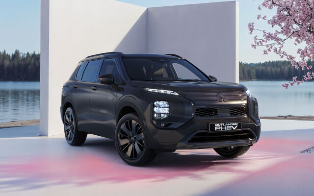 Mitsubishi Outlander PHEV Anniversary Edition
