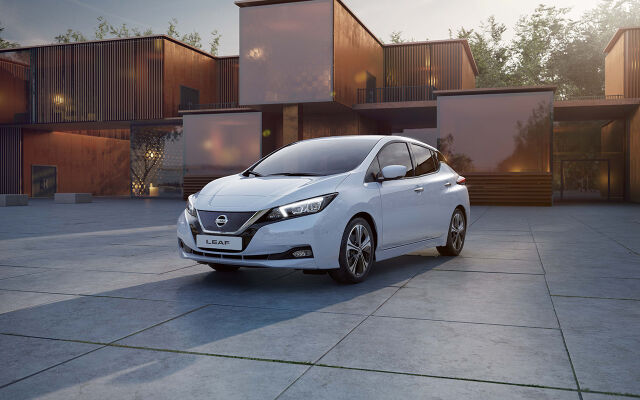 Nissan LEAF vuodeksi 399,97 €/kk