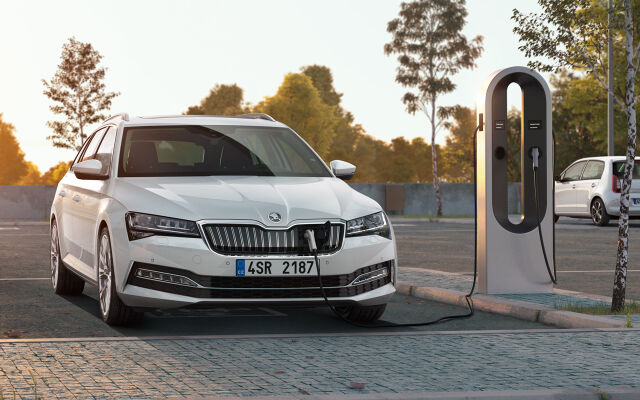 Škoda Superb iV