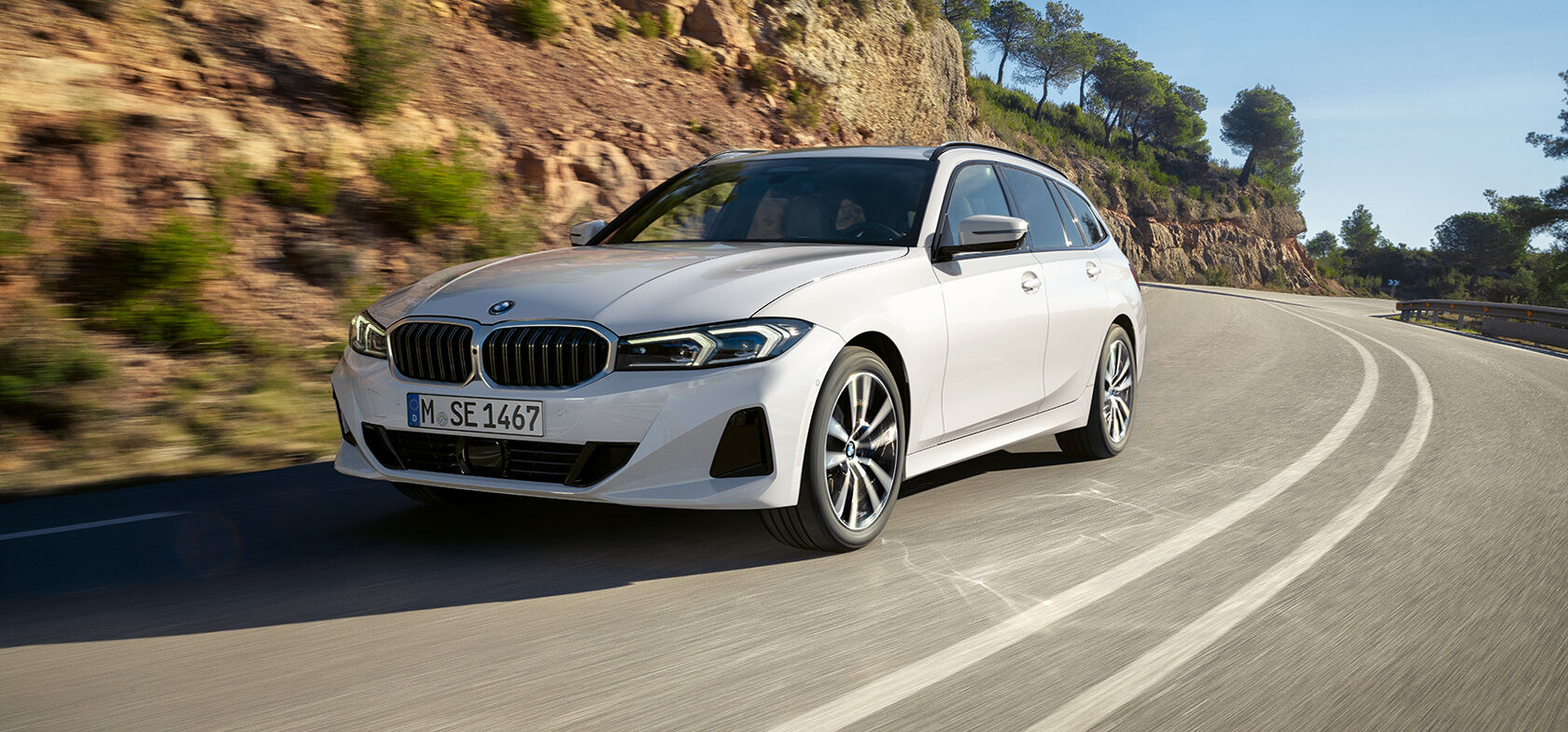 BMW 3-SARJAN CHARGED PLUS EDITION TOURING