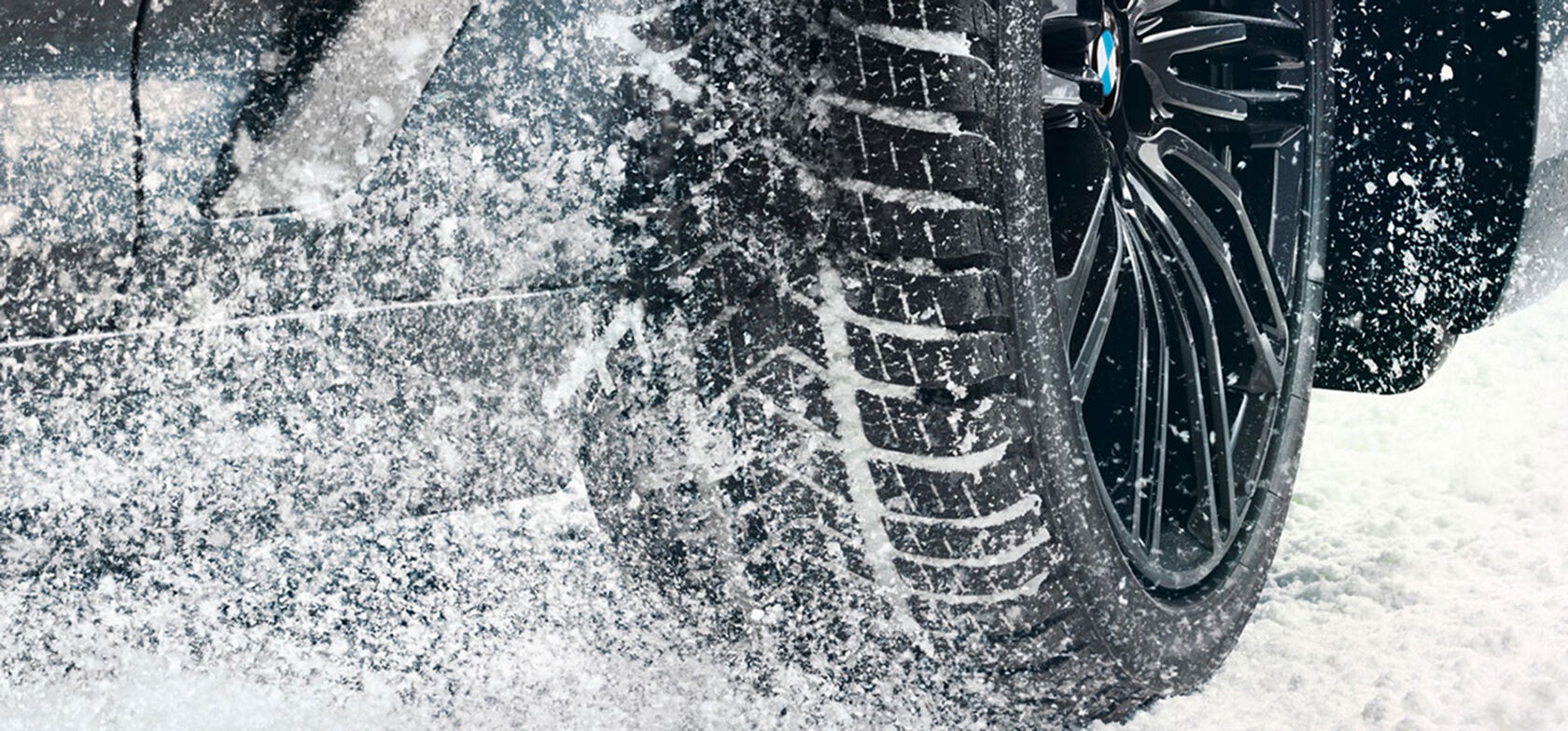 BMW-VARASTOMALLEIHIN TALVIRENKAAT KAUPAN PÄÄLLE