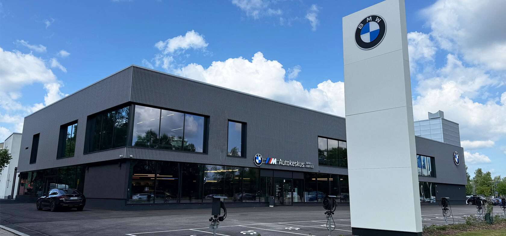 AUTOKESKUS BMW HELSINKI NYT AVOINNA - KATSO TARJOUKSET