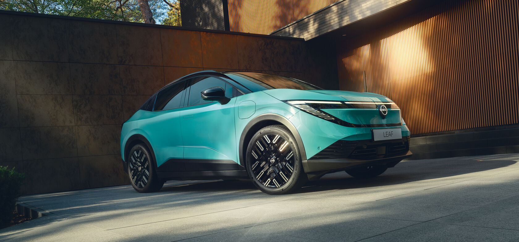 Täysin uusi Nissan LEAF ennakkomyynnissä