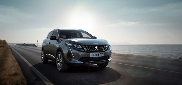 UUSI PEUGEOT 3008 ENSIESITTELYSSÄ