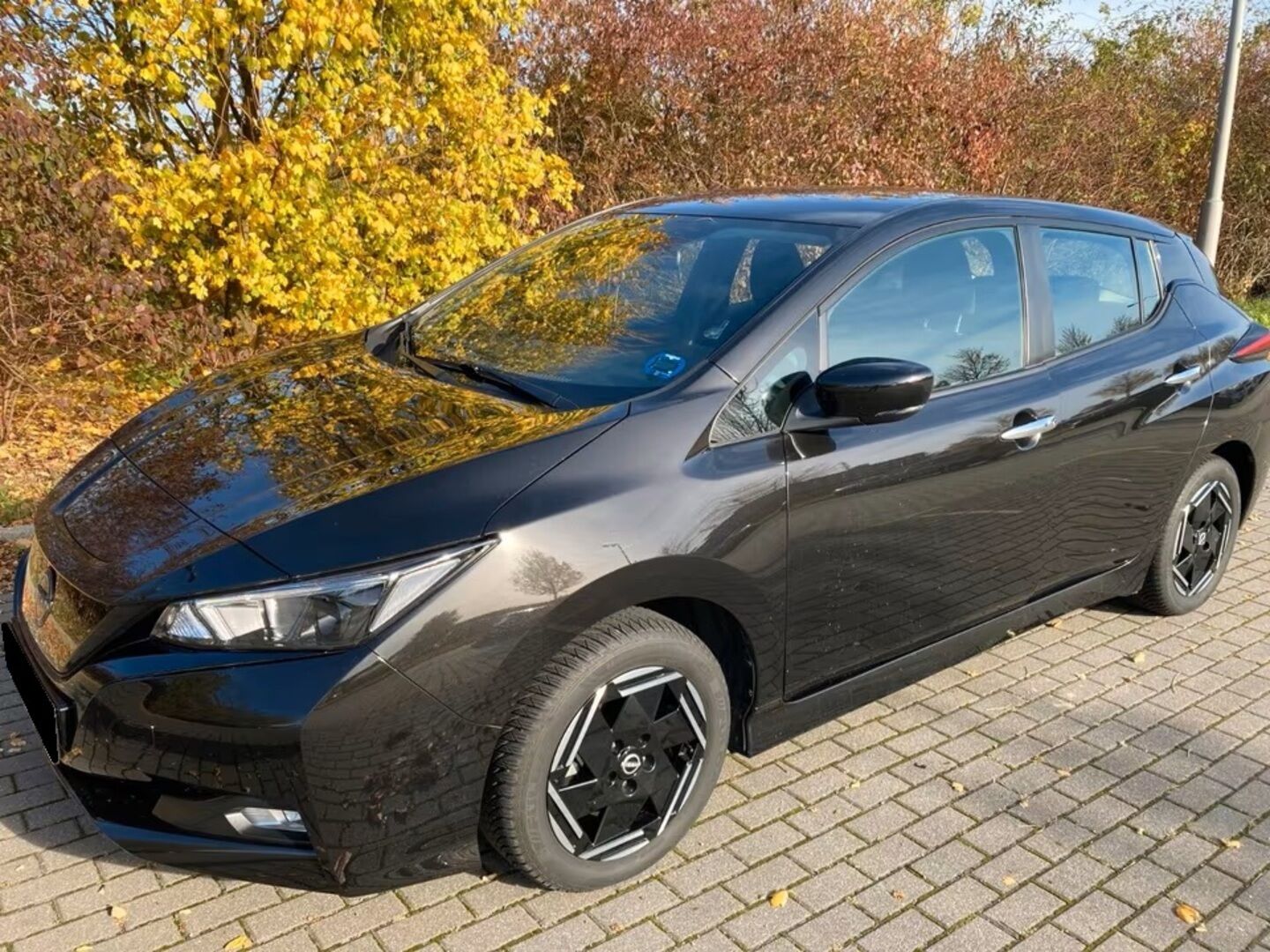 NISSAN LEAF iso kuva 0