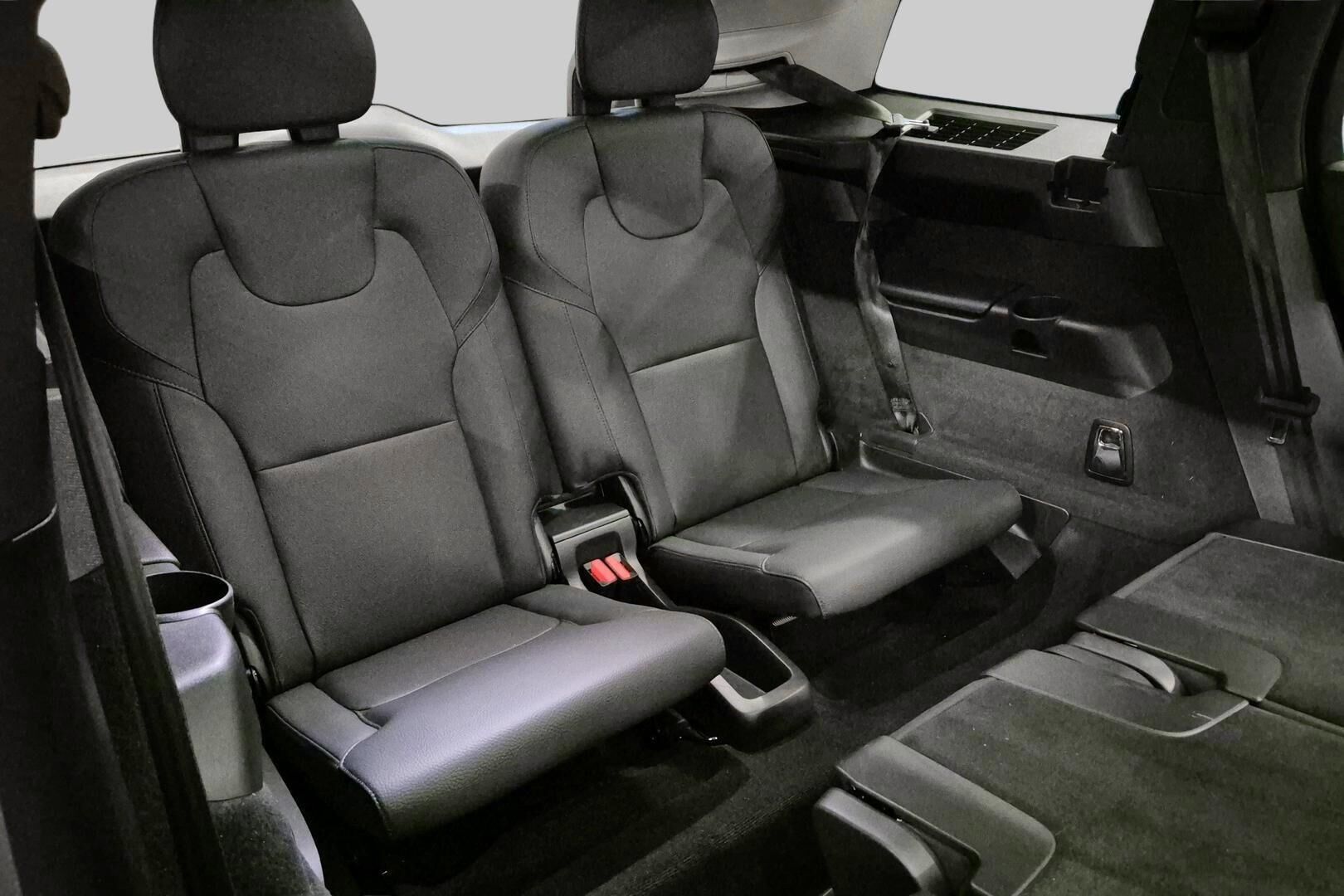 VOLVO XC90 iso kuva 12