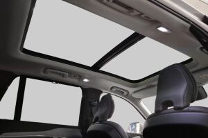 VOLVO XC90 esikatselu 8