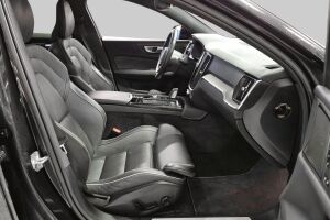 VOLVO V60 esikatselu 2