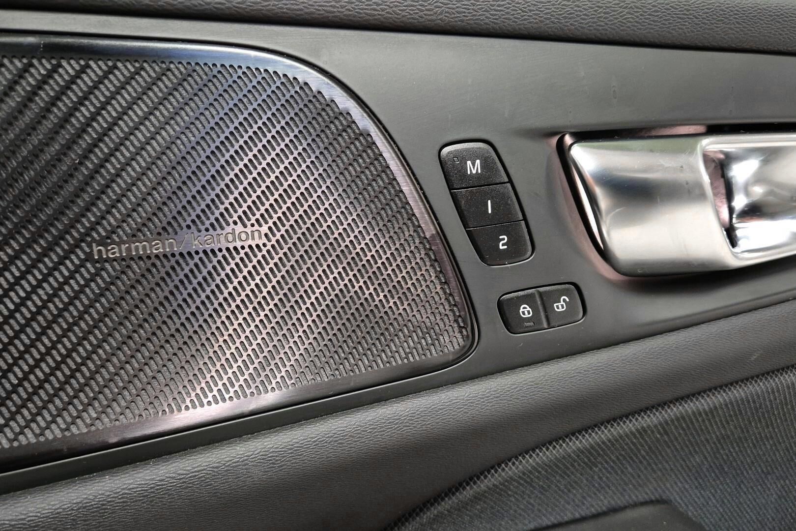 VOLVO V60 iso kuva 9