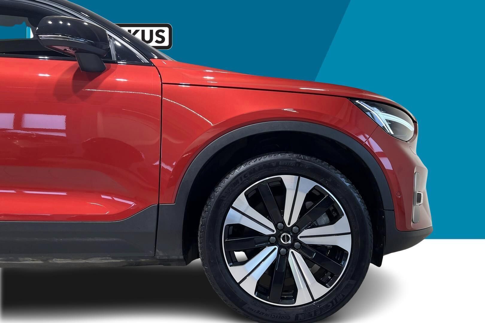 VOLVO C40 iso kuva 12