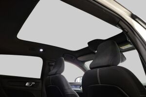 VOLVO C40 esikatselu 2