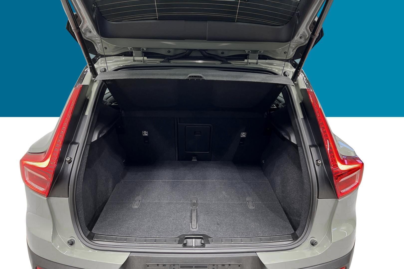 VOLVO XC40 iso kuva 9