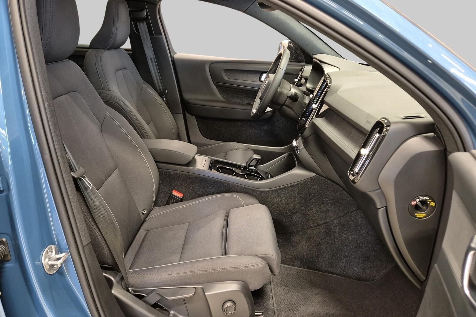 VOLVO C40 iso kuva 4