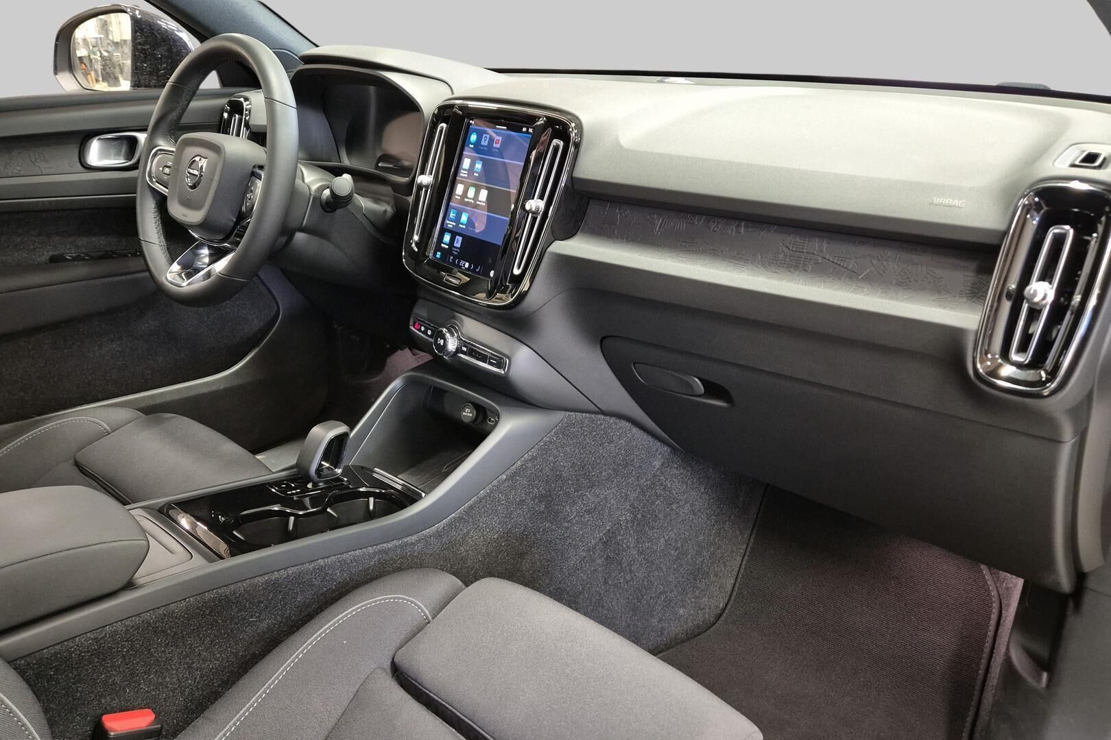 VOLVO C40 iso kuva 5