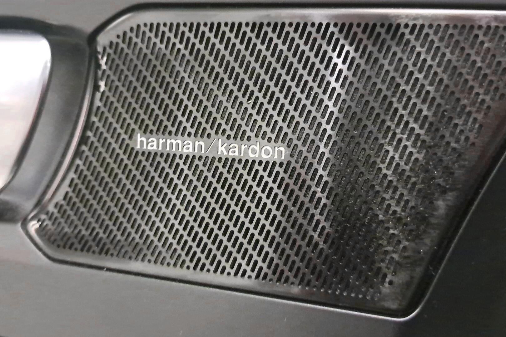 VOLVO XC40 iso kuva 8