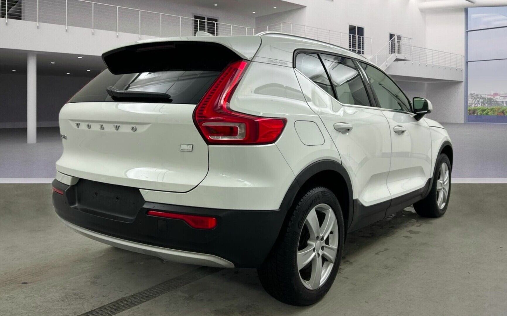 VOLVO XC40 iso kuva 1