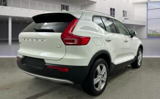 VOLVO XC40 esikatselu 1