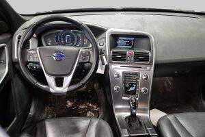 VOLVO XC60 esikatselu 1