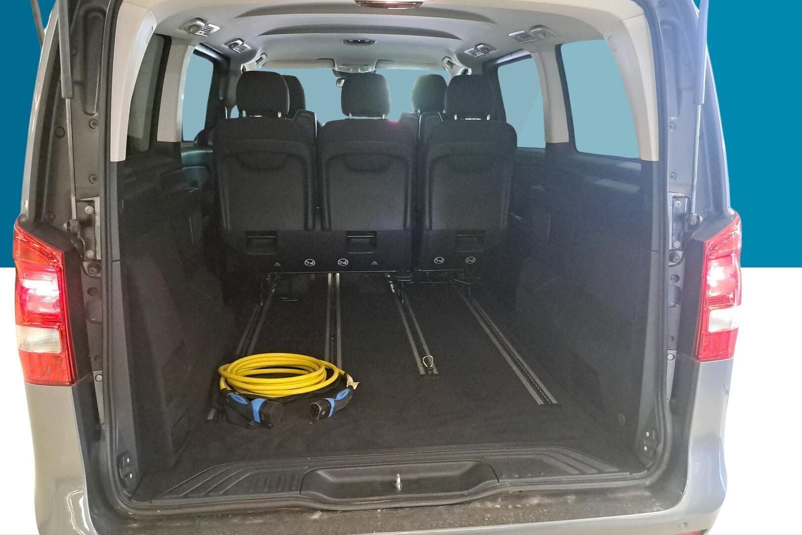 MERCEDES-BENZ EQV iso kuva 5