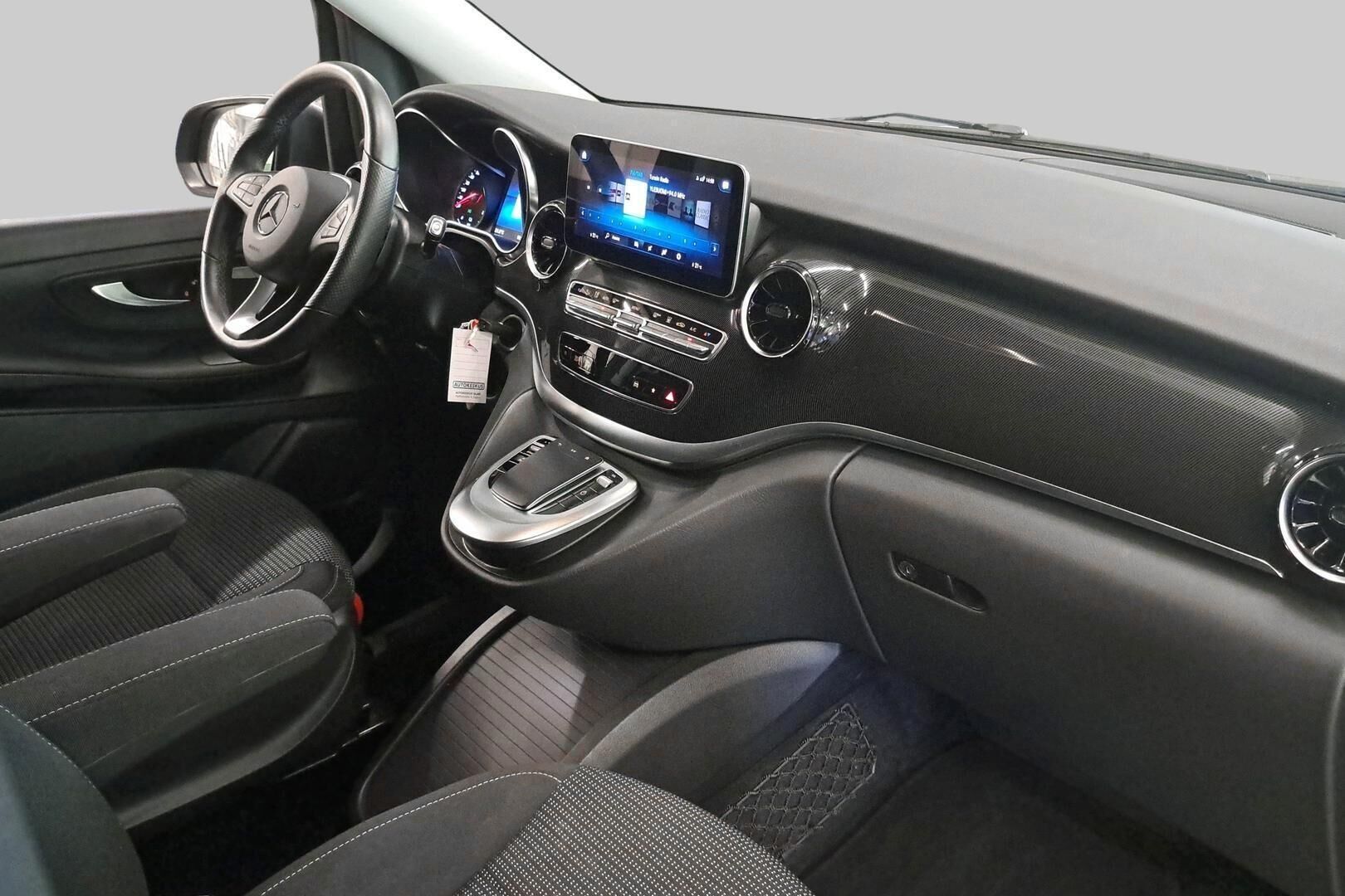 MERCEDES-BENZ EQV iso kuva 7