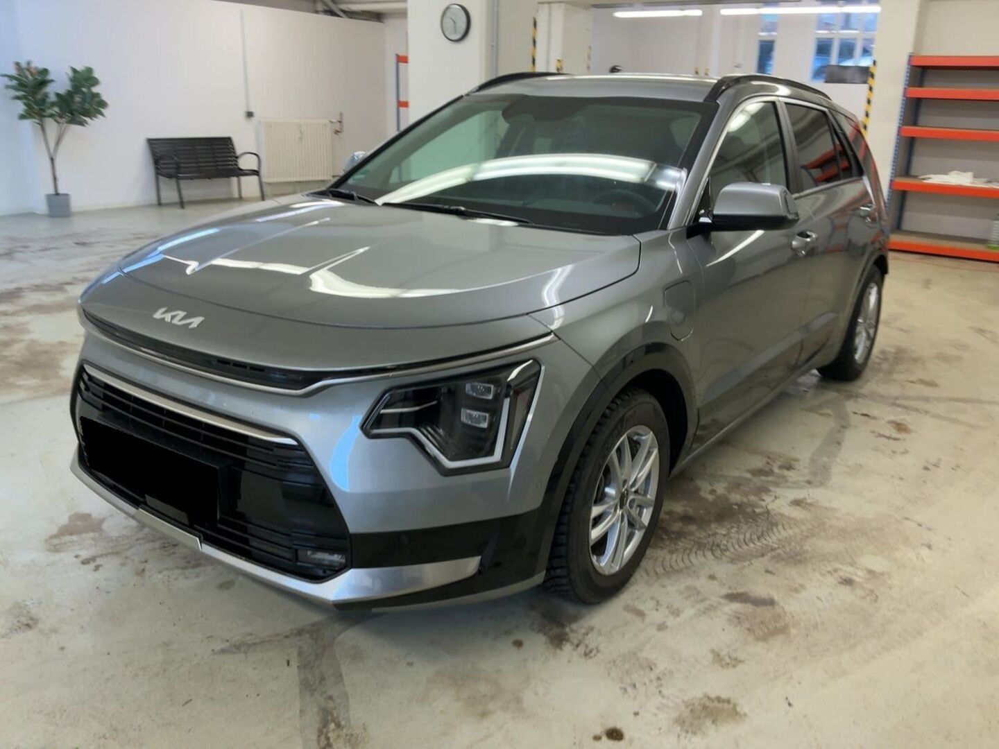 KIA NIRO PLUG-IN iso kuva 1