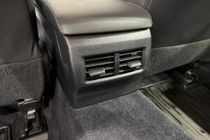 LEXUS IS esikatselu 29