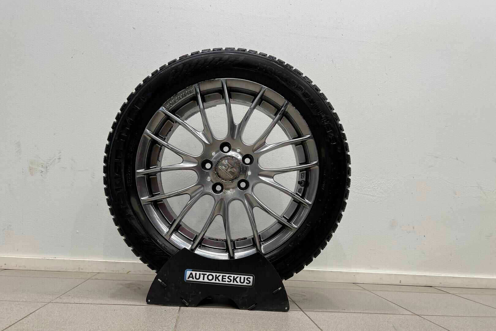 LEXUS IS iso kuva 32