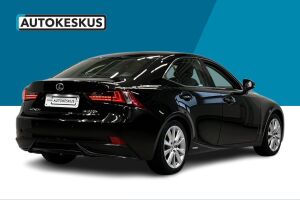 LEXUS IS esikatselu 4