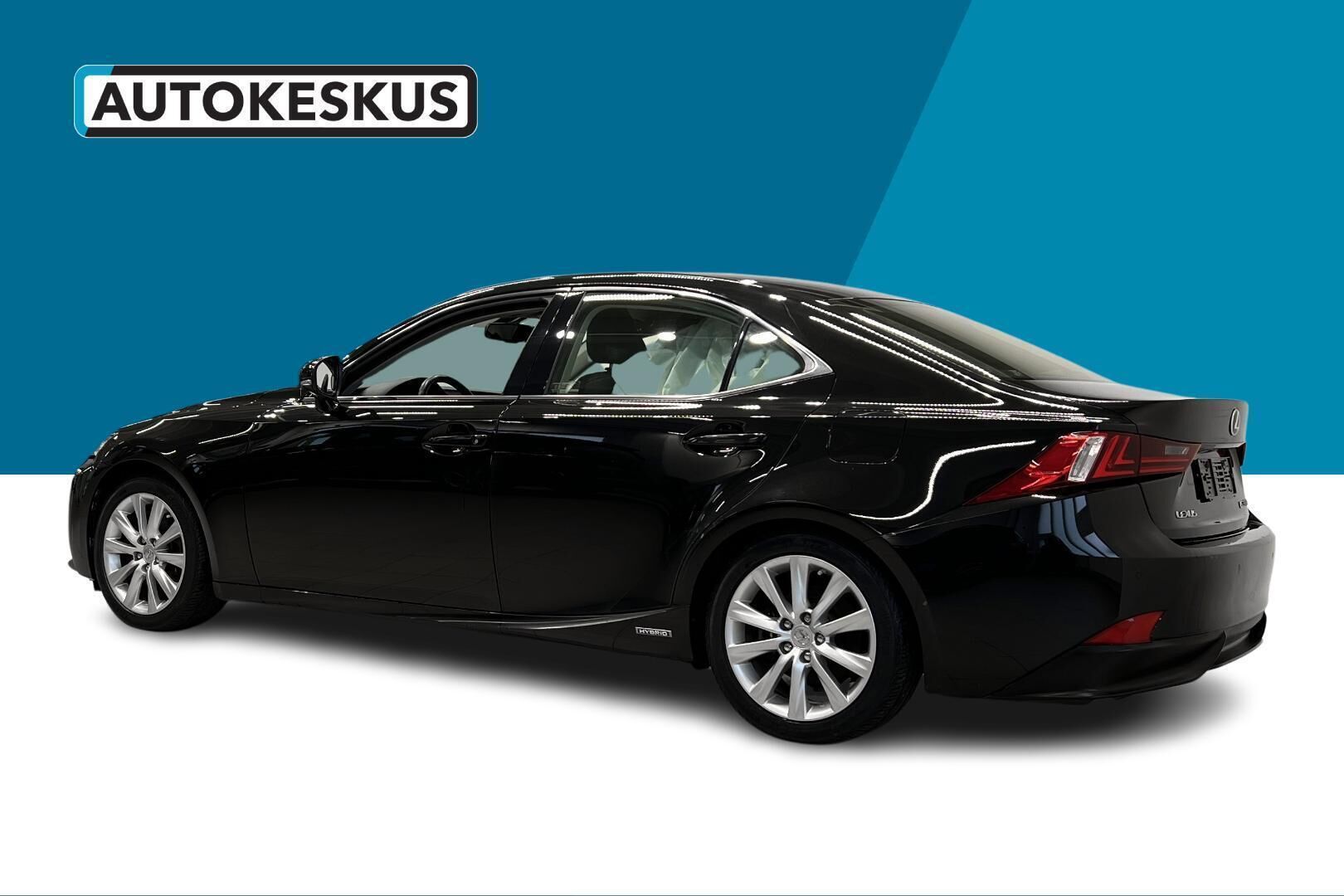 LEXUS IS iso kuva 6