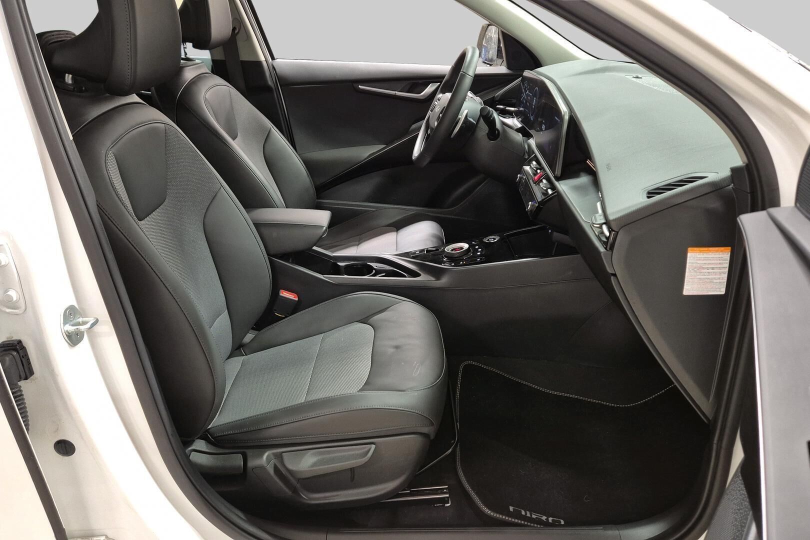 KIA NIRO iso kuva 3