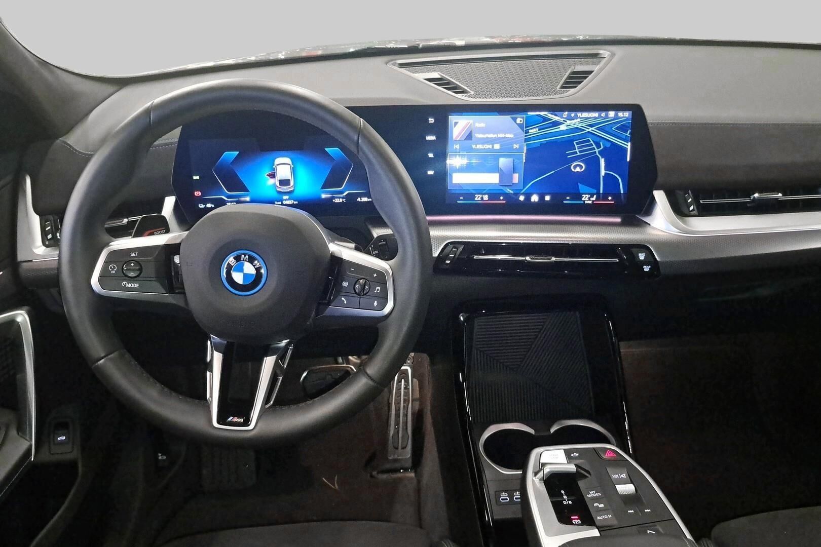 BMW IX2 iso kuva 2
