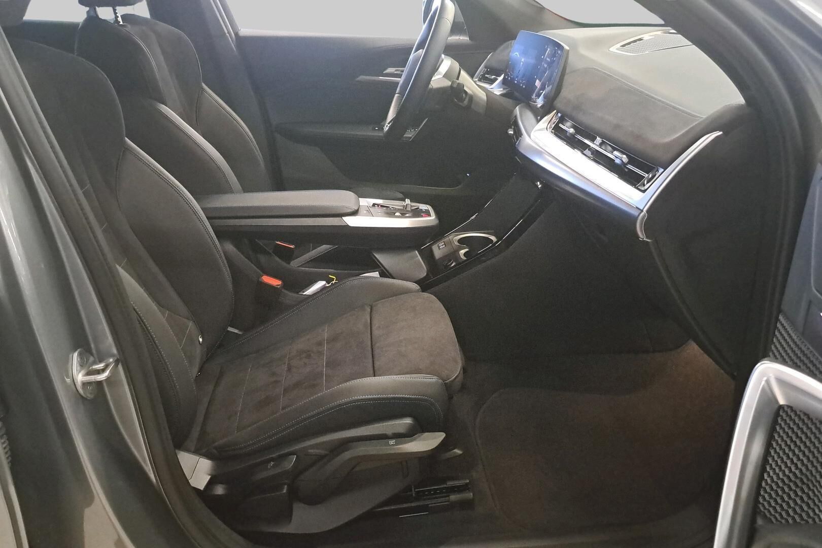BMW IX2 iso kuva 5