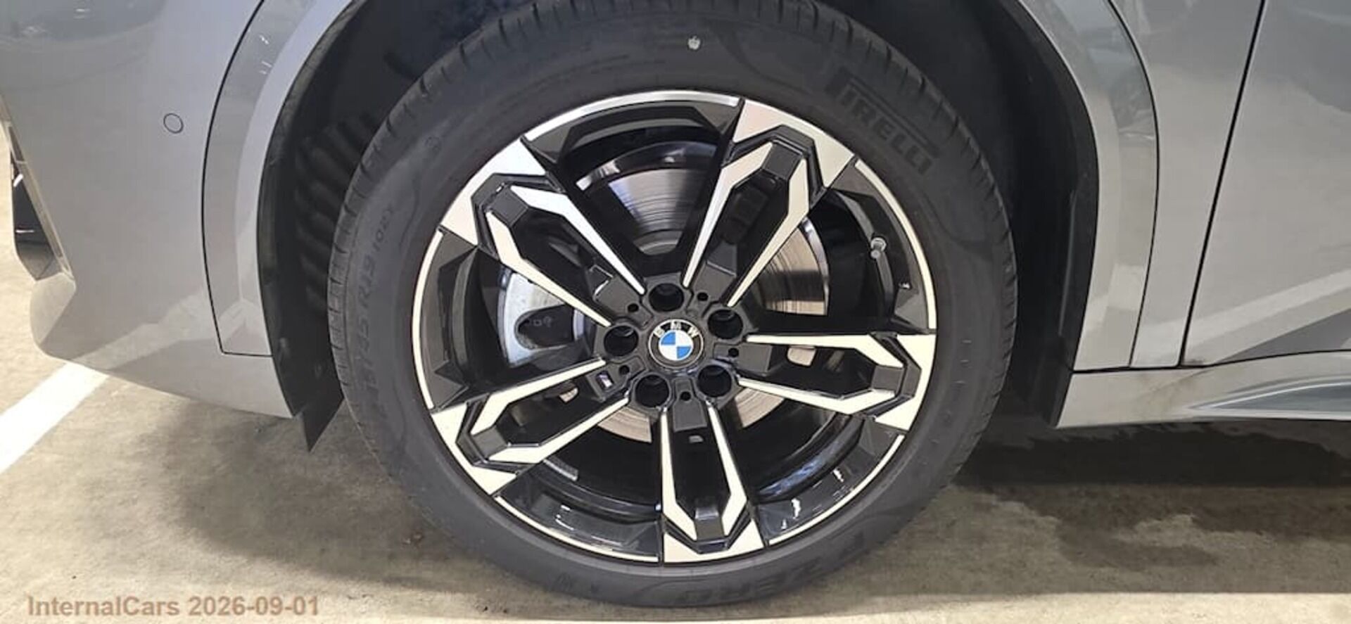 BMW IX2 iso kuva 1