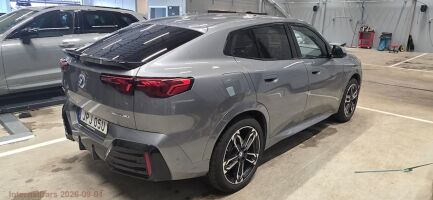 BMW IX2 esikatselu 4