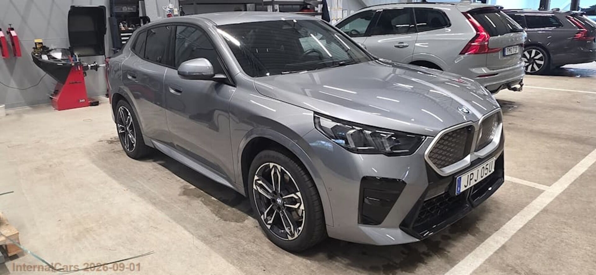 BMW IX2 iso kuva 5