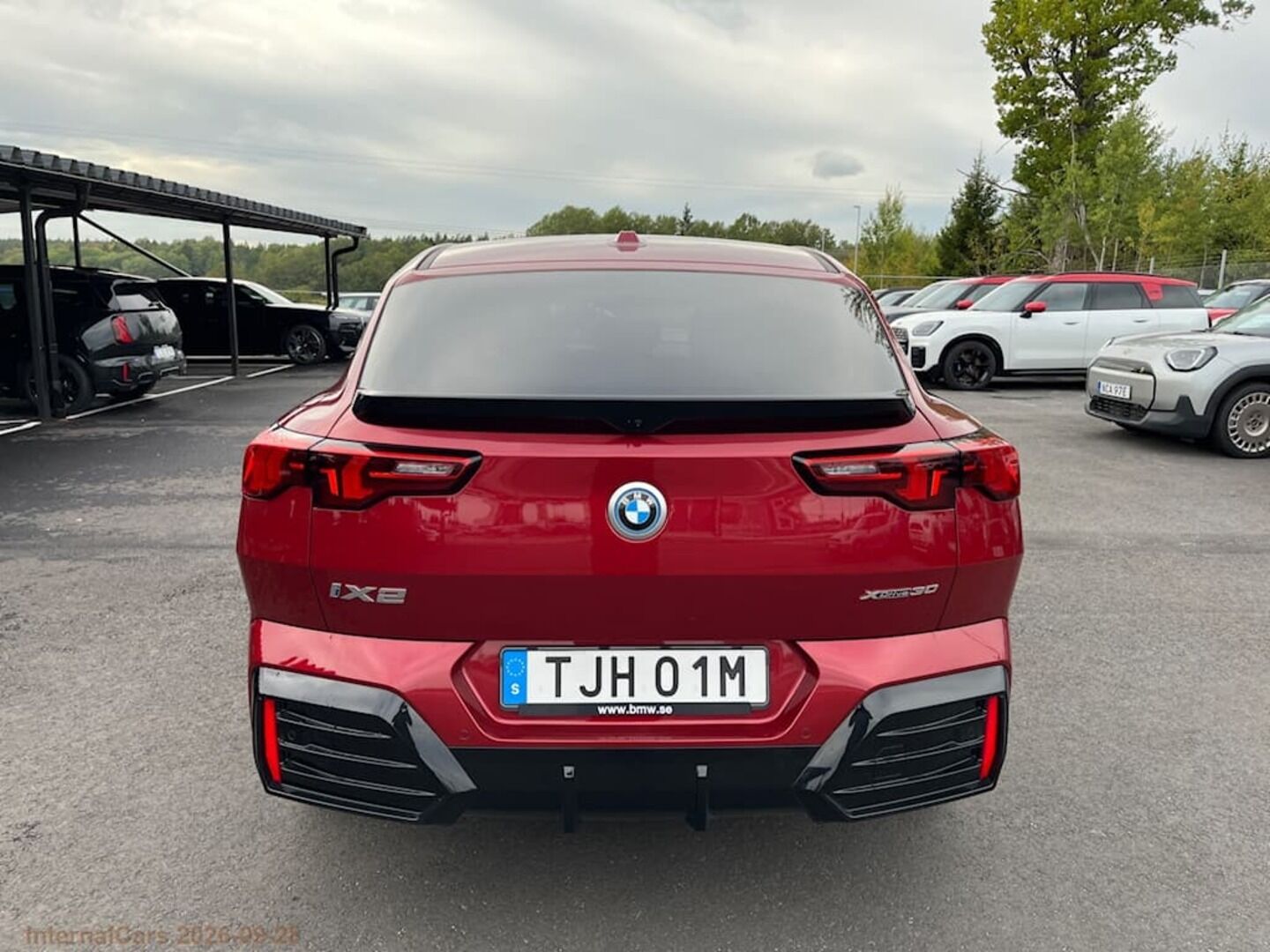 BMW IX2 iso kuva 6