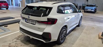 BMW IX1 esikatselu 5