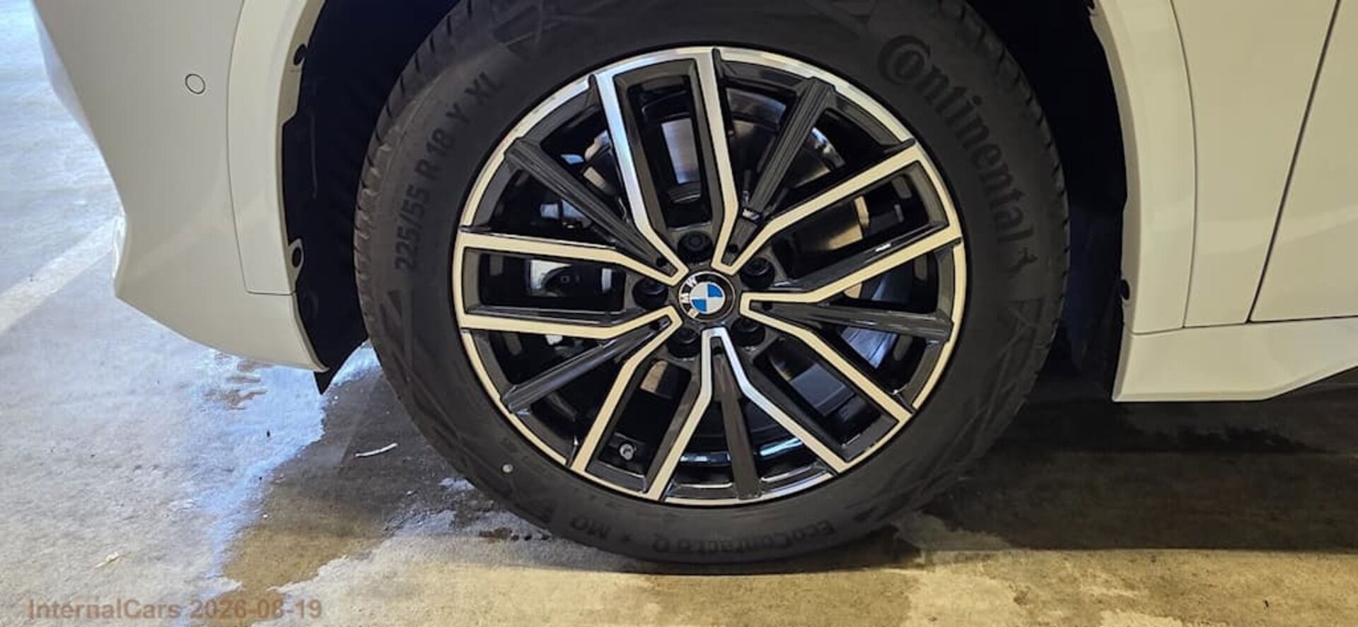 BMW IX1 iso kuva 1
