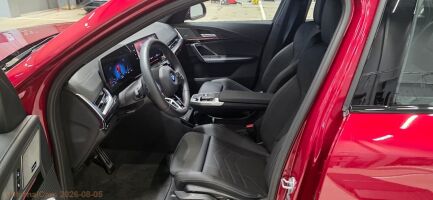 BMW IX2 esikatselu 2