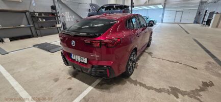 BMW IX2 esikatselu 5