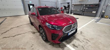BMW IX2 esikatselu 6