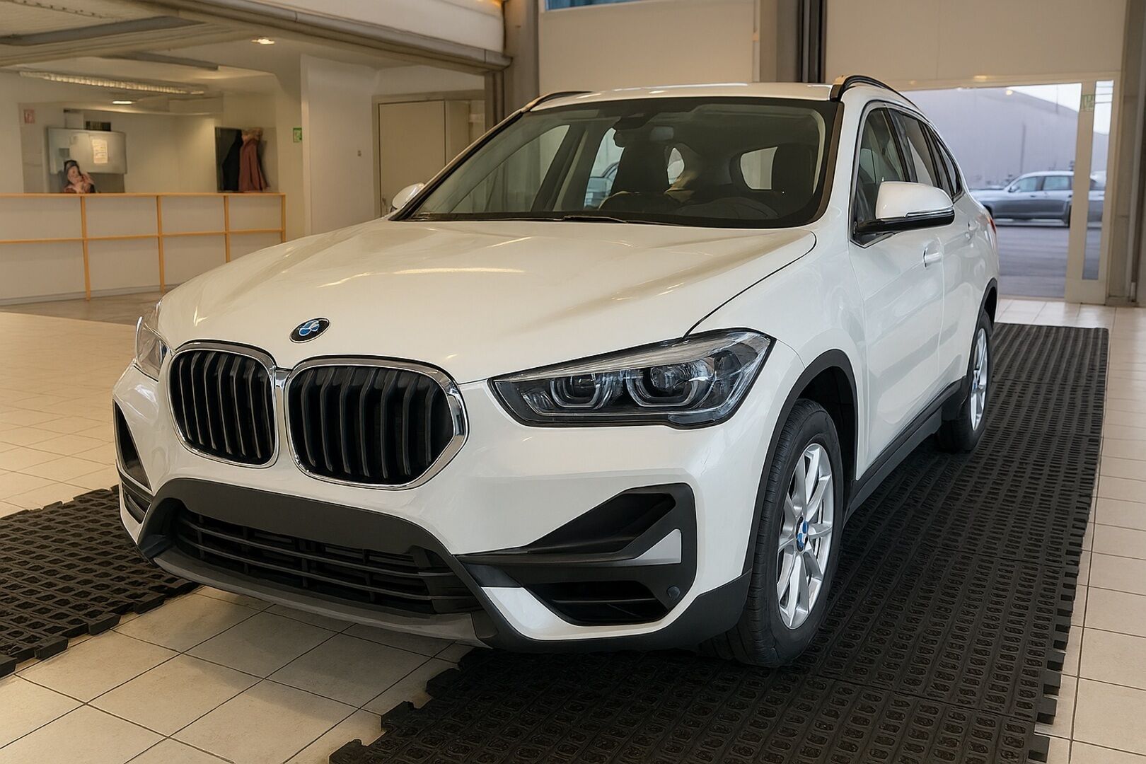 BMW X1 iso kuva 0