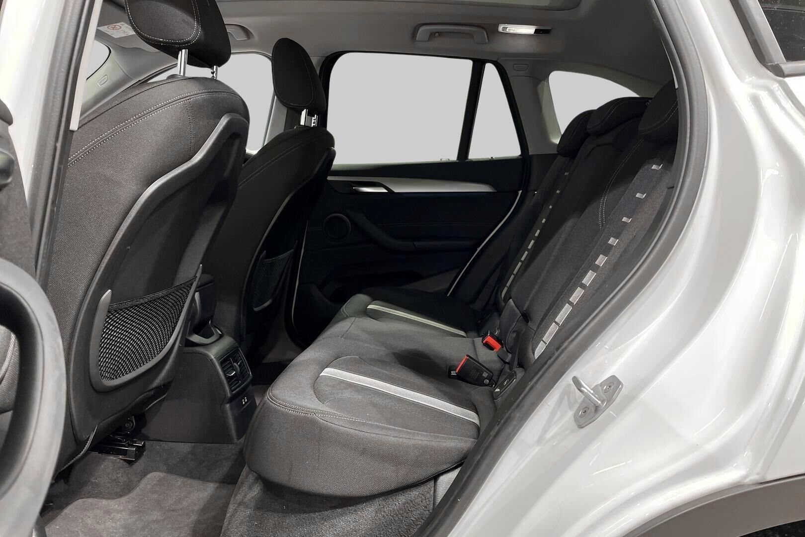BMW X1 iso kuva 29